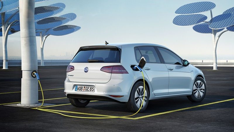 VW moet meer aan elektrische auto’s doen in VS