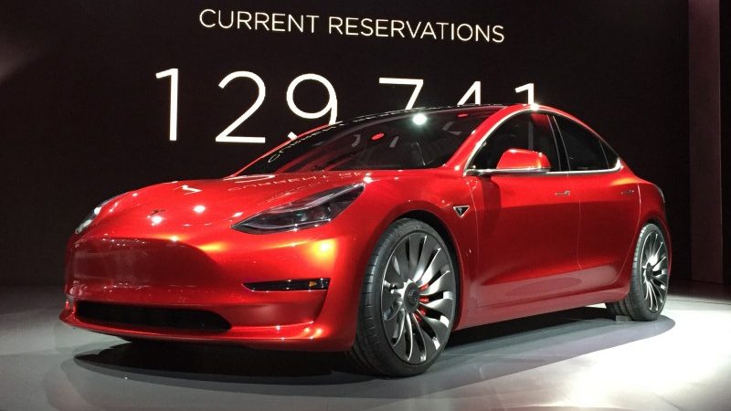Al meer dan 250.000 bestellingen voor nieuwe Tesla model 3