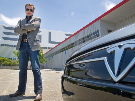 Tesla 'heeft te veel kapsones'