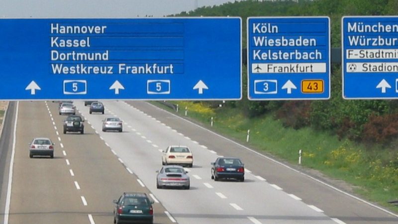 Veel Duitse auto’s stoten te veel CO2 uit