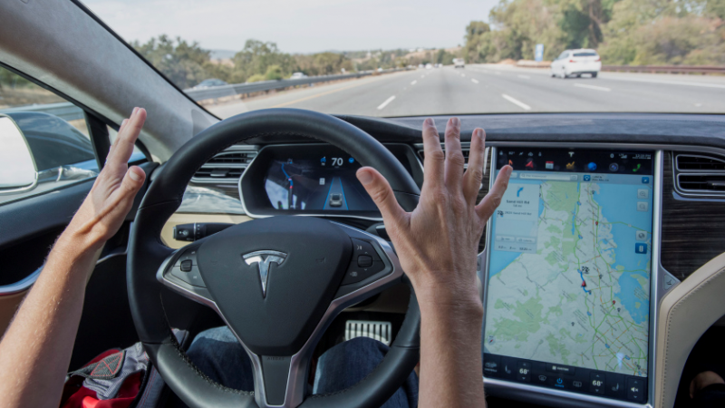 Dodelijk ongeval met Tesla in 'autopilot'