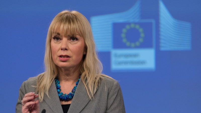 EU-commissaris: "Schokkende gevallen van sjoemelsoftware"