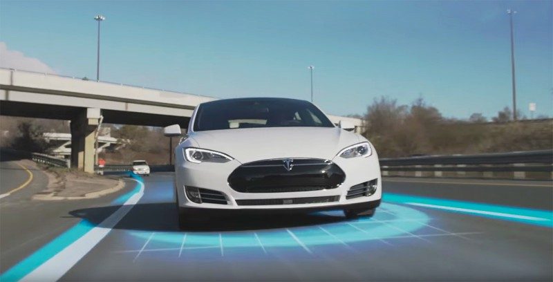 Tesla’s kunnen volledig autonoom rijden