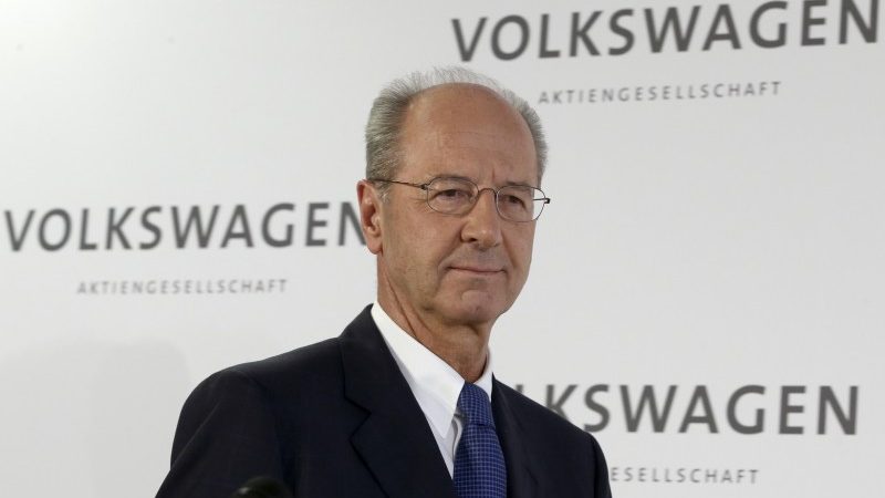 VW-topman Pötsch raakt verder verstrikt in dieselgate