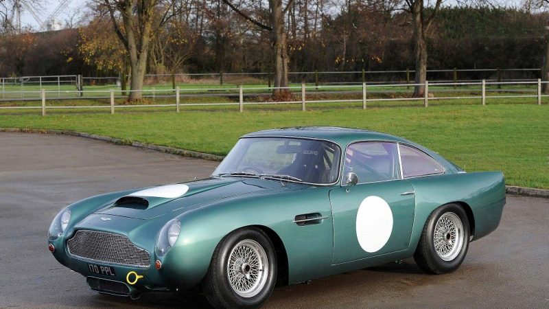 Aston Martin brengt legendarische DB4 GT terug