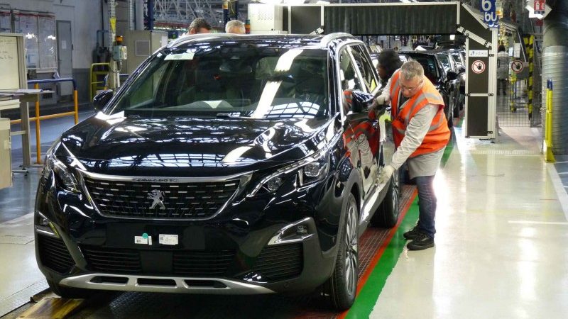 Peugeot voert nachtdienst in voor productie 5008