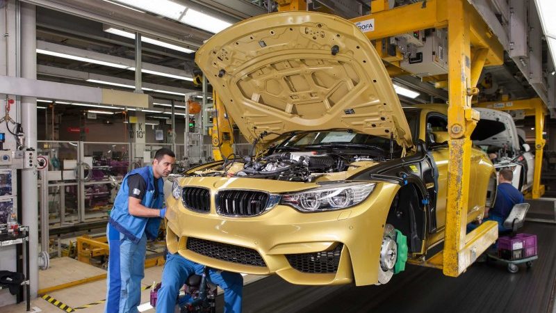 Dronken werknemers stagneren productielijn BMW
