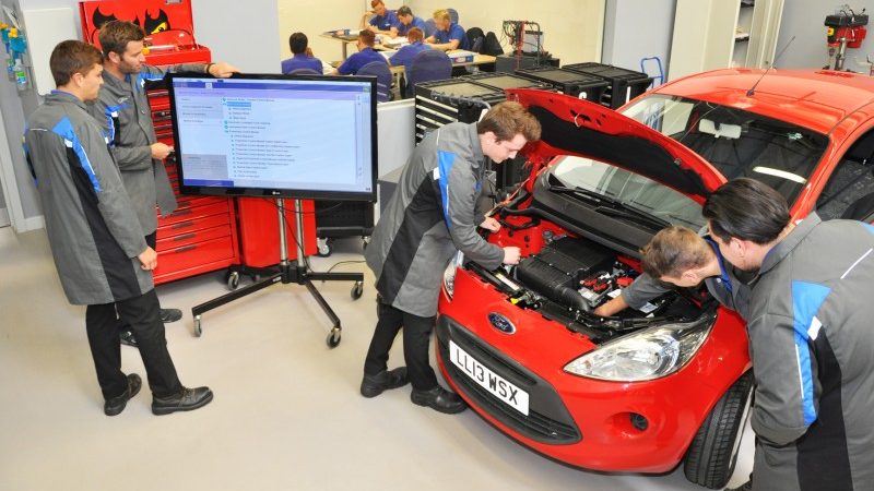 Britse Ford-dealers zoeken 1.000 technici