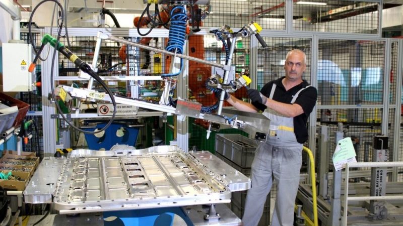 Franse werknemers autofabrikanten willen deel van succes