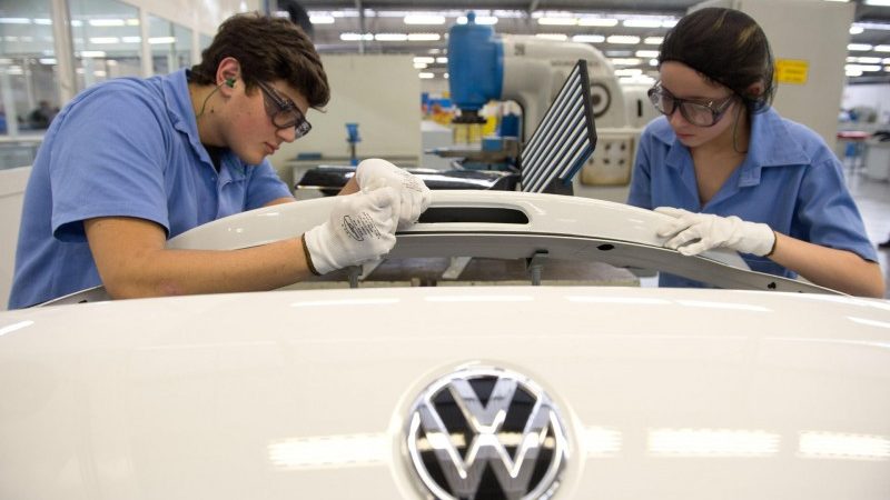 Werknemers VW vangen 4.100 euro bonus