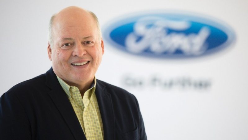 Nieuwe CEO Ford vangt veel minder dan de oude