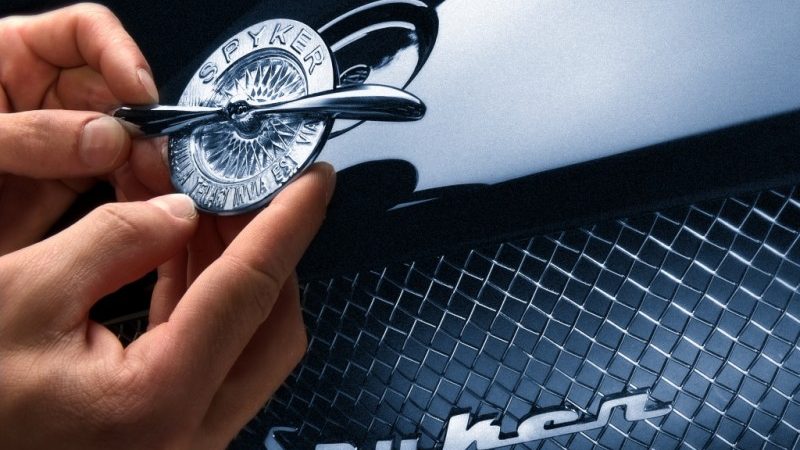 Spyker bouwt nog steeds peperdure auto’s in Zeewolde