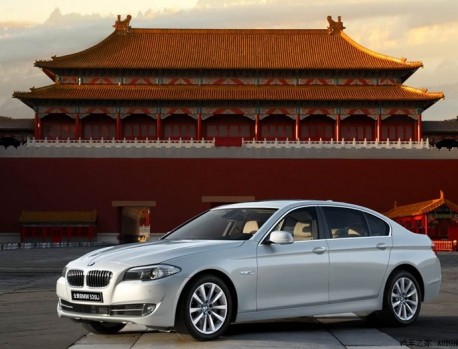 China wil invoerheffing op auto’s verlagen