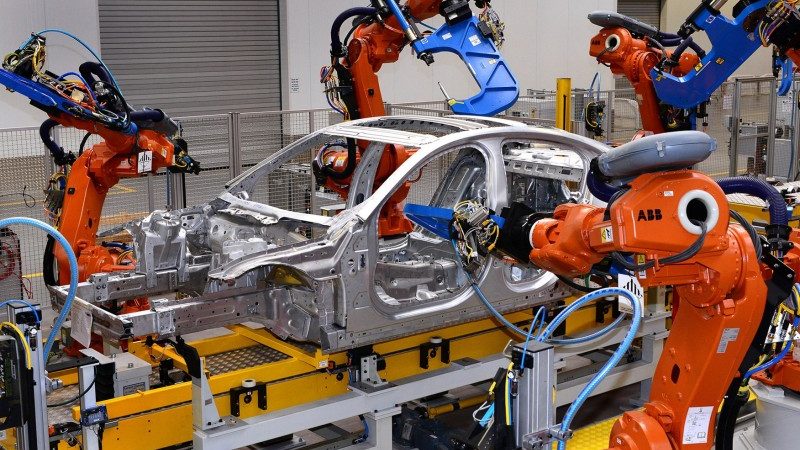 Binnenlandse productie Britse autofabrieken klapt in