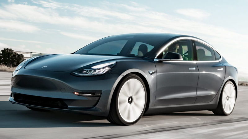 BMW geeft toe: Tesla Model 3 is een bedreiging