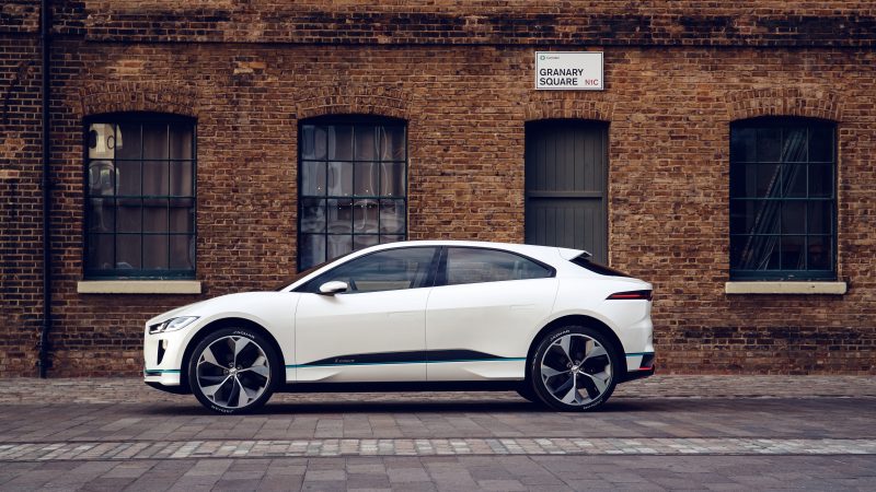 Jaguar investeert flink in Britse industrie