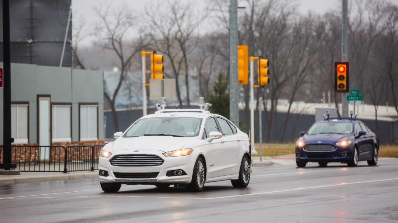 Ford trapt op de rem, autonome auto komt later