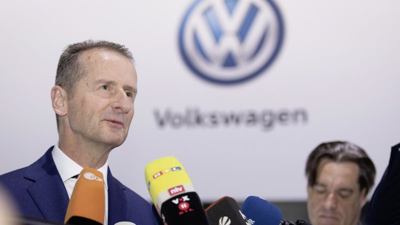 VW-baas Diess werkt zich met ‘bedrog’ in de nesten