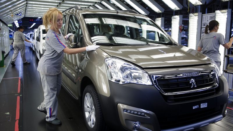 Brussel twijfelt over Spaanse steun voor Peugeot